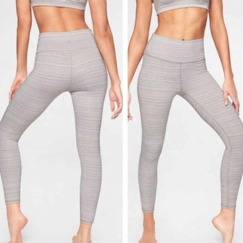 Athleta High Rise Jacquard Chaturanga 7/8 Tight size‎ M